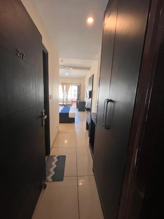 Hotel Woodcrest Zirakpur - Best Family Hotel By - A Unit Of Sidham Group Zewnętrze zdjęcie